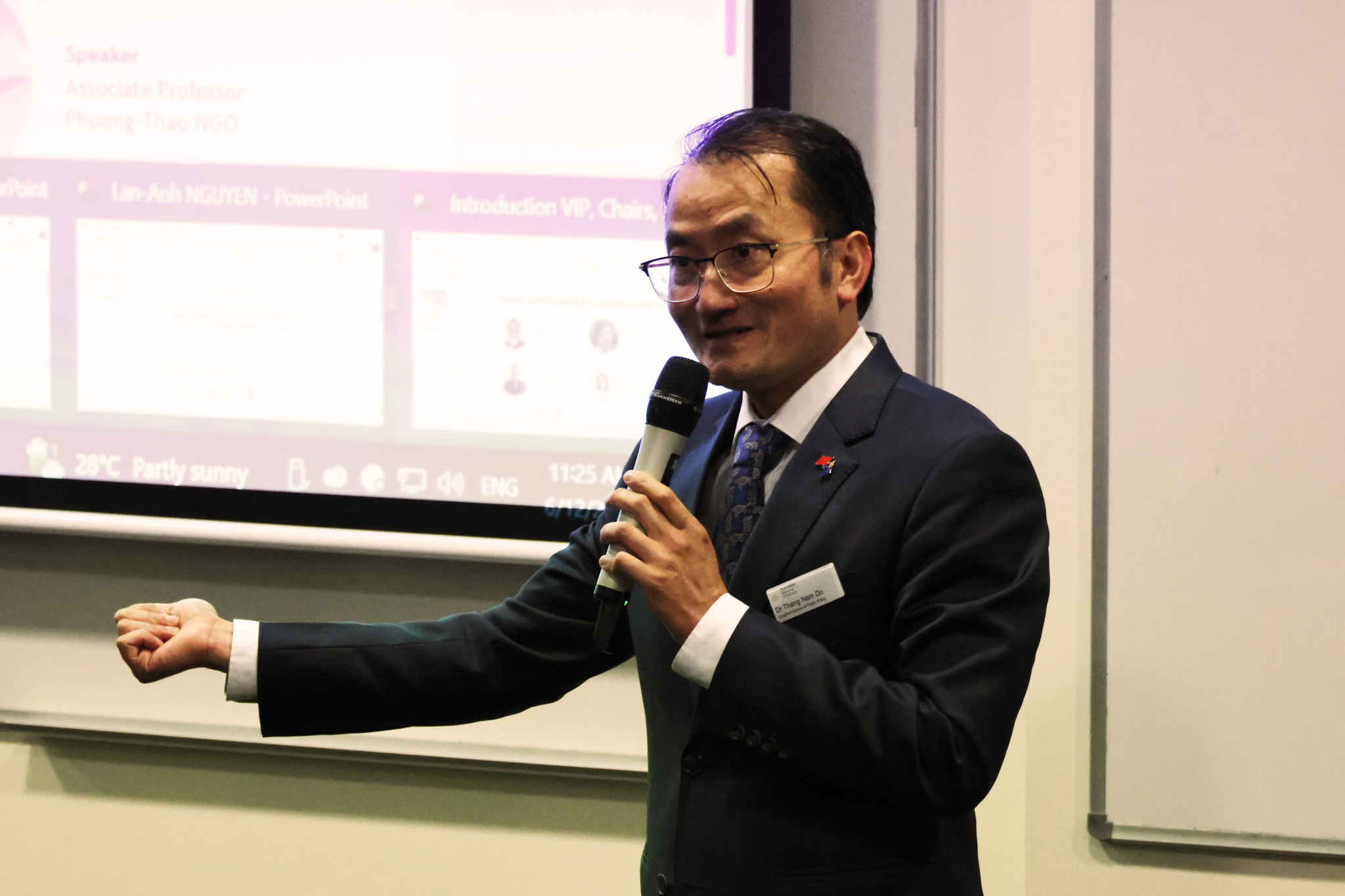 Vietnam_Policy_and_Economy_Update_2024-16.jpg Dr Thang DO