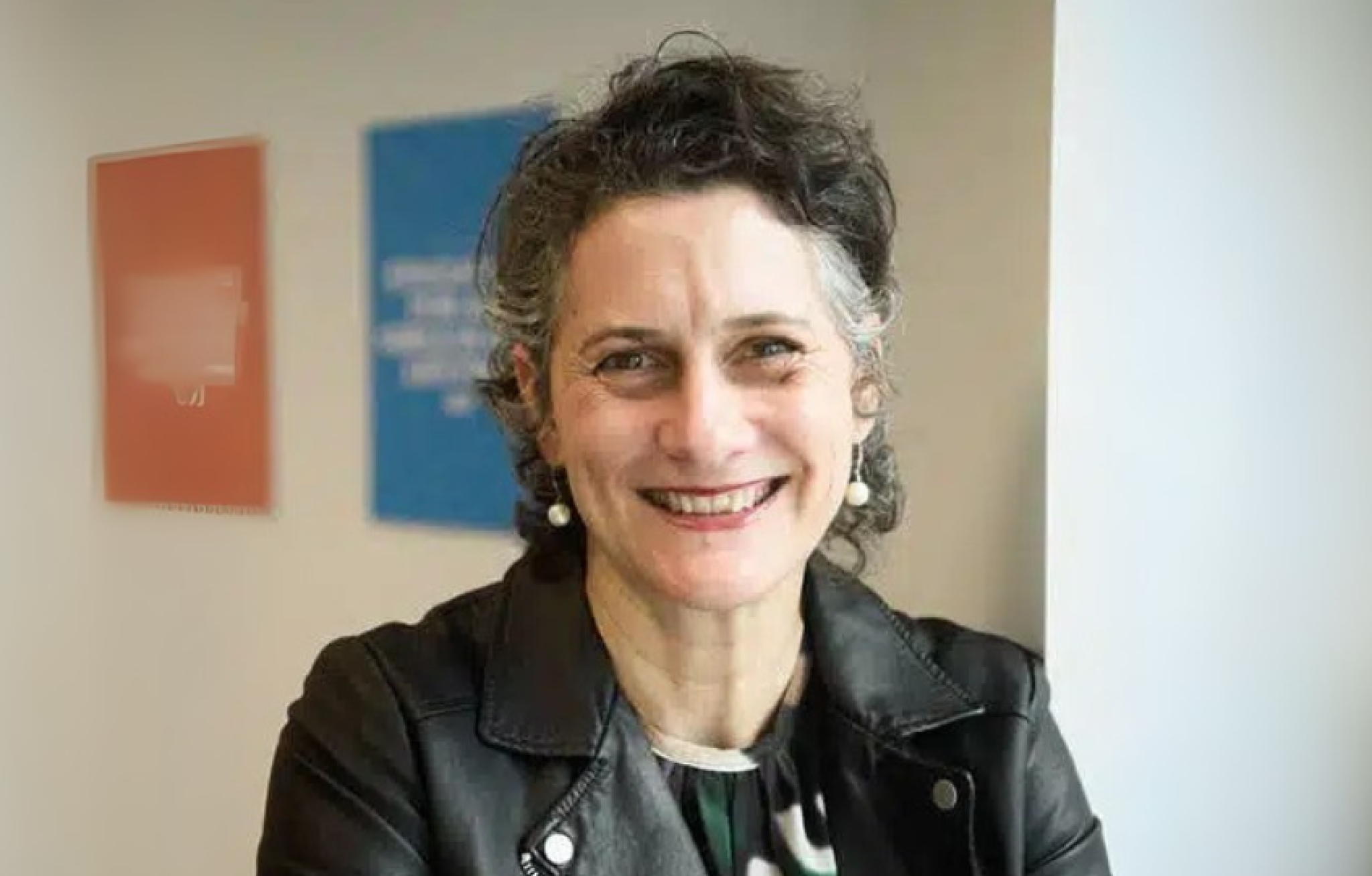 Susanne Legena