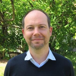 Dr Cameron Hill