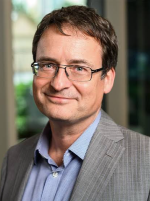 Professor Uwe Dulleck