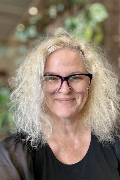 Debbie Amsler Profile Pic