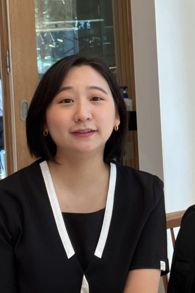 Yun Young Gwak 